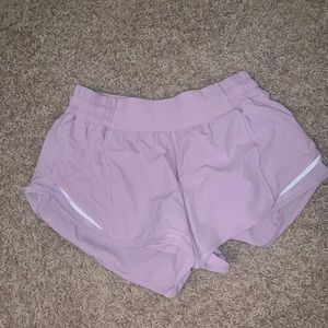 Lululemon size 6 hotty hot shorts 2.5” inseam